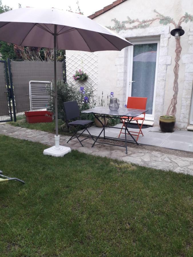 Brig'Gîte LʼIsle-sur-la-Sorgue Exterior foto